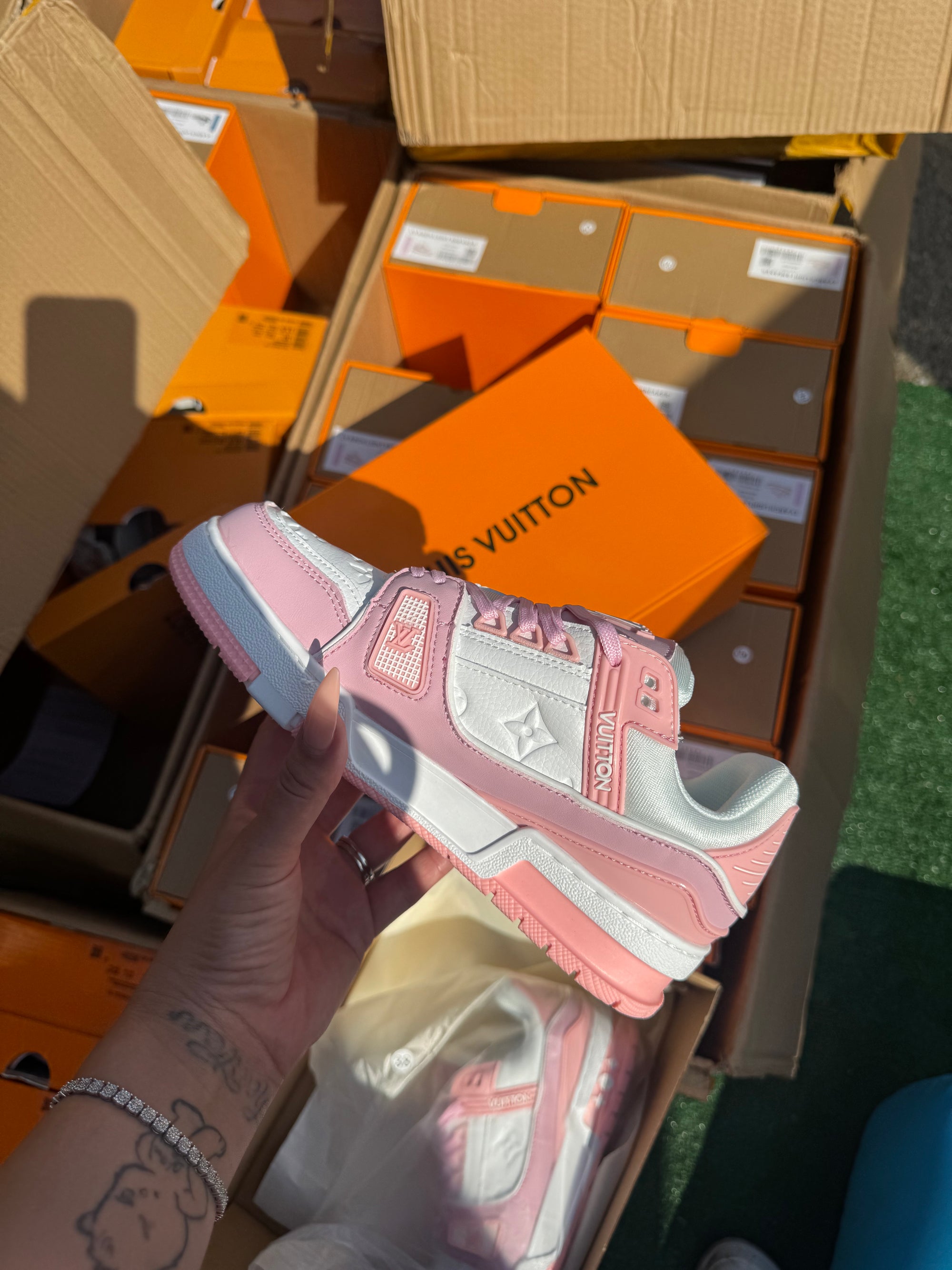 PINK SHOES